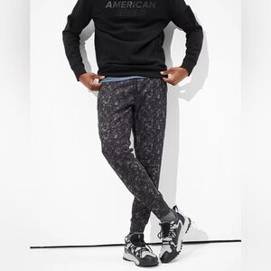 CAMO JOGGERS AMERICAN EAGLE - Men’s XS